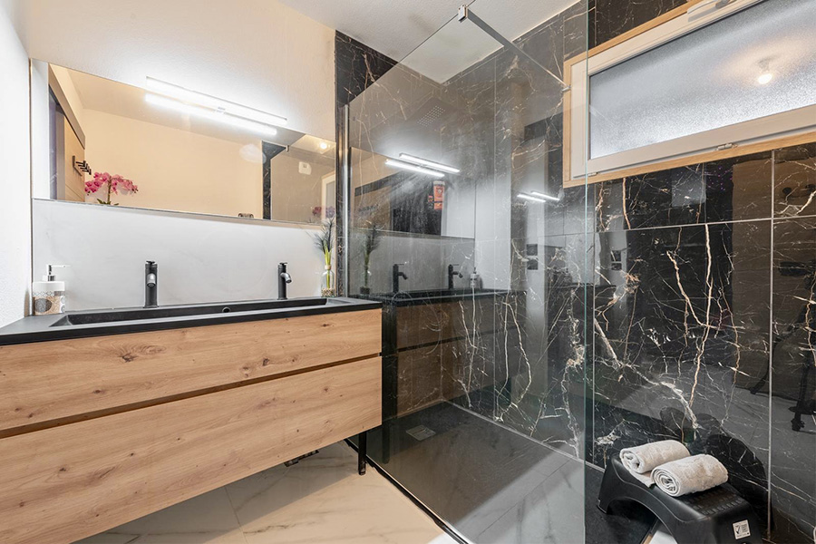 renovation douche a l'italienne - haut de gamme luxe pas cher - caro bati excellence toulouse cbe